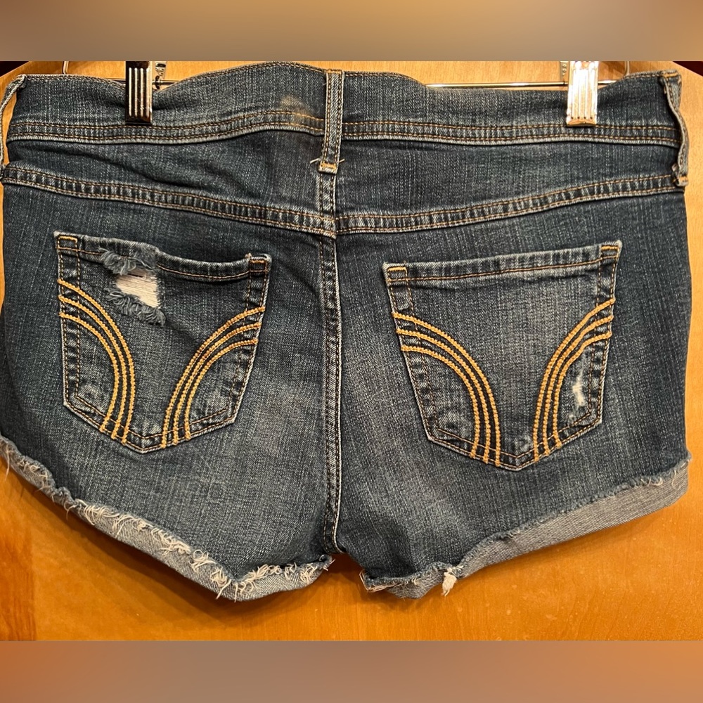 Hollis yet Short-Short Low Rise Denim Shorts